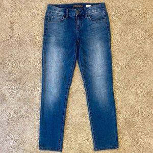 EUC. Level 99 Lily Skinny Straight Jeans. Size 26 Petite.